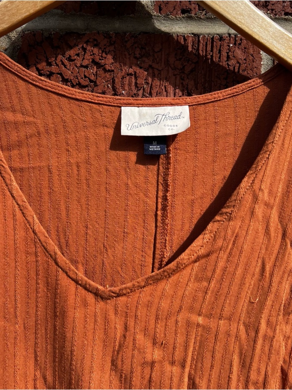 Universal Thread Burnt Orange Textured Ruffle Sle… - image 2